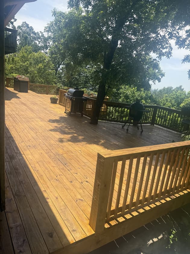 professional-deck-staining-hoover-al-licensed-insured-bama-decks